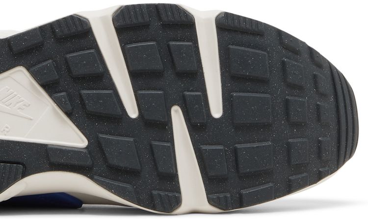 Nike Air Huarache Social FC