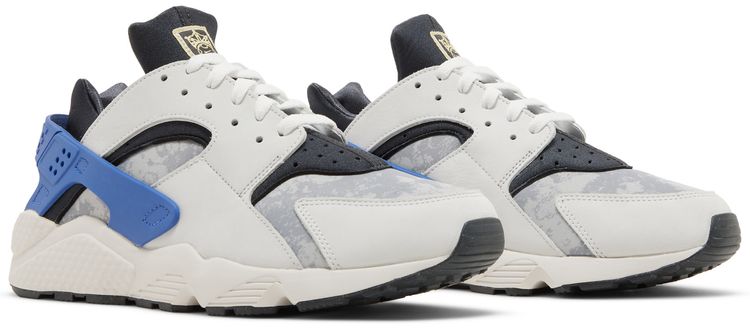 Nike Air Huarache Social FC