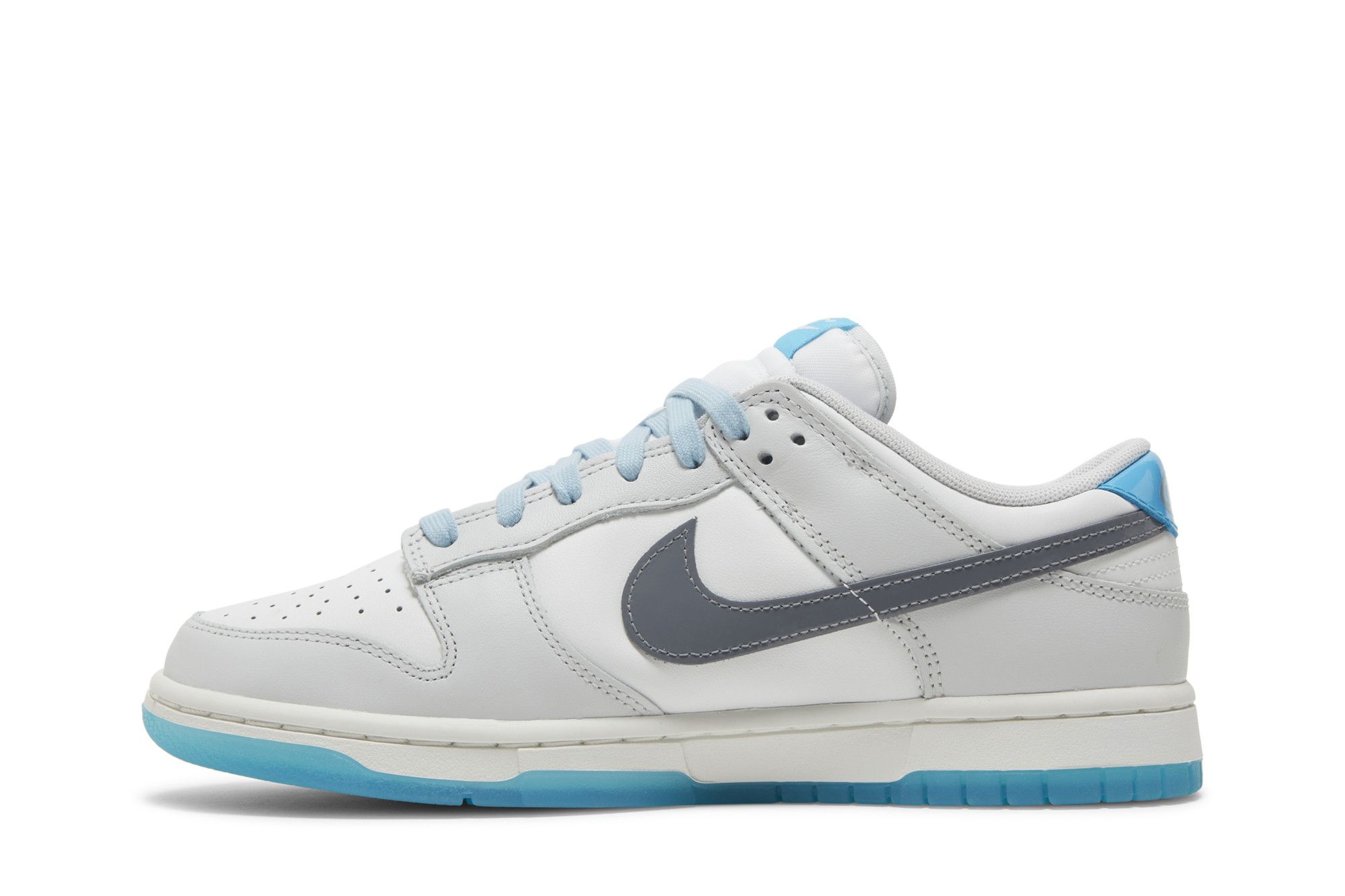 靴 Dunk Low Ocean 5月19日発売【Nike WMNS Dunk Low 