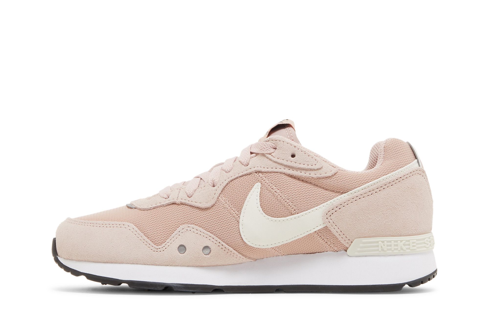 【NIKE-日本完売品】WMNS VENTURE RUNNER Shoes Nike Venture Runner - Top4Running.com