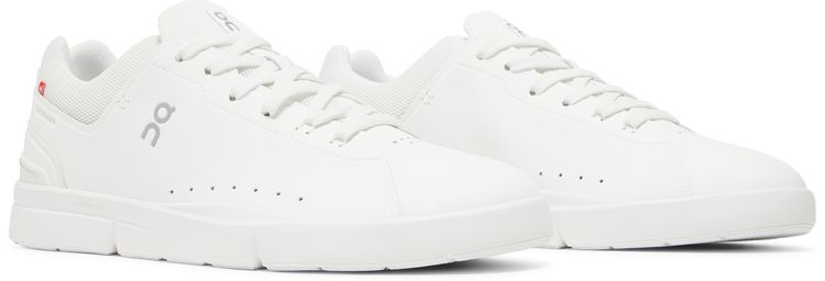 The Roger Advantage All White