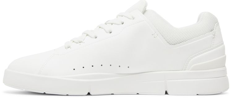 The Roger Advantage All White