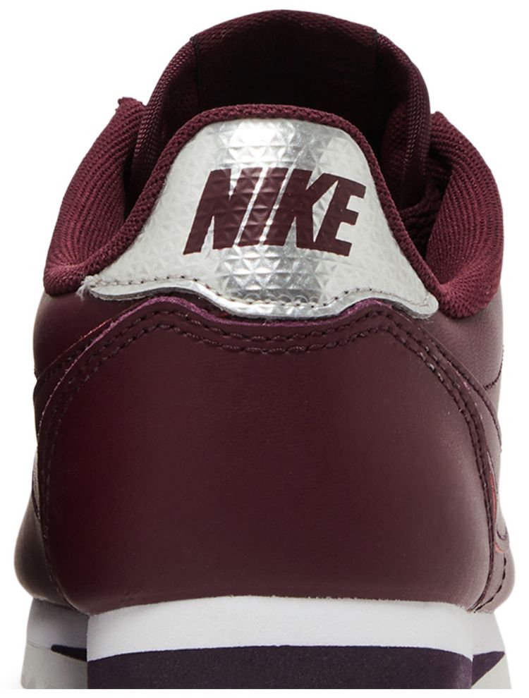 Nike Wmns Classic Cortez Leather Night Maroon
