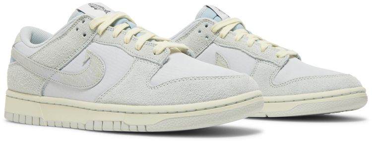 Nike Dunk Low SE Gone Fishing   Chinook Salmon