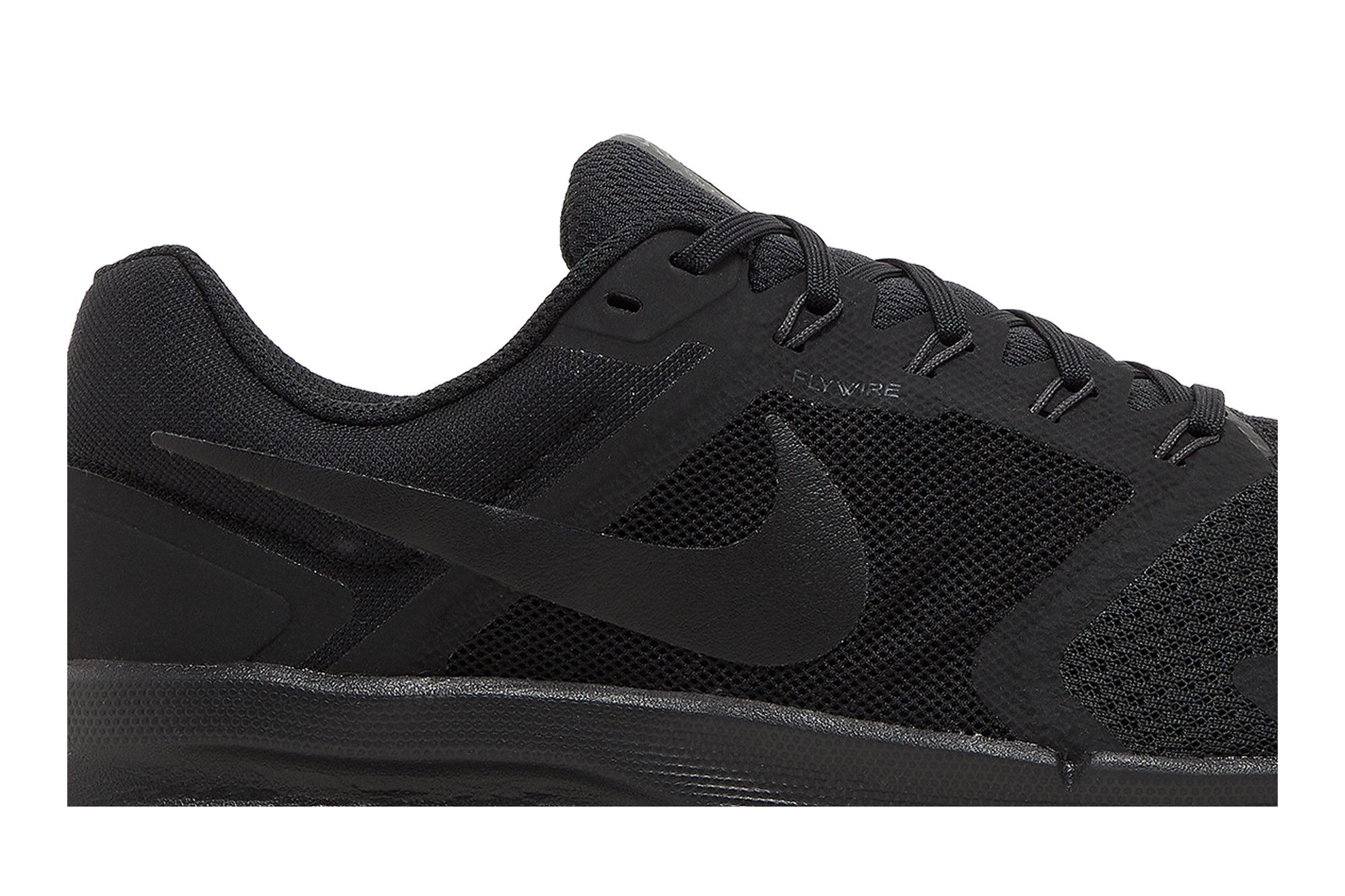 nike run swift all black