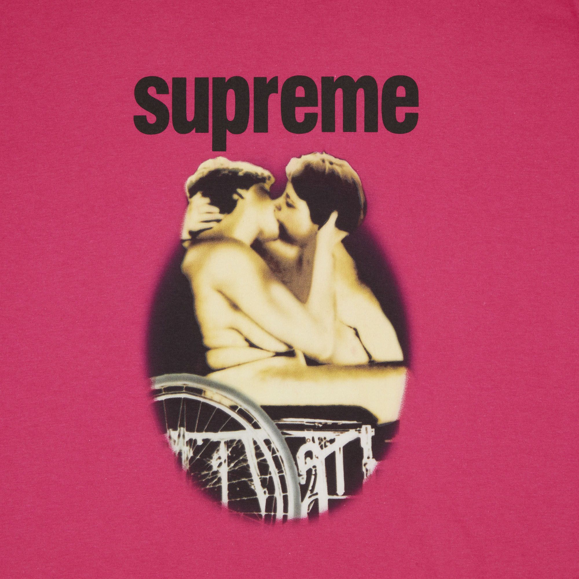 Size m Supreme Kiss Tee Pink