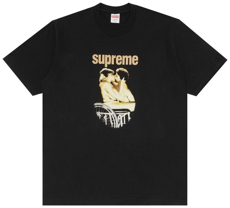 Supreme Kiss Tee Black
