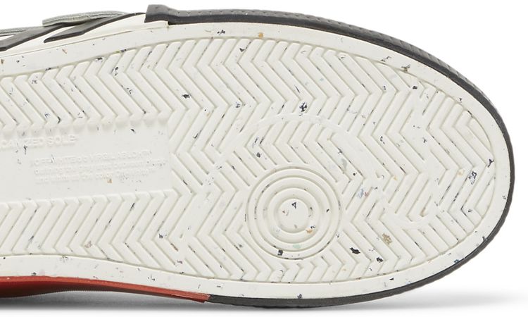 Off White Floating Arrow Low Vulc Leather White Black Green