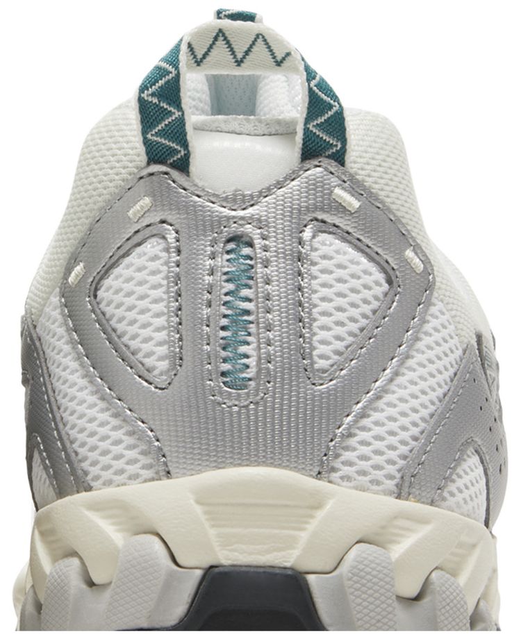 New Balance 610 Silver Reflection