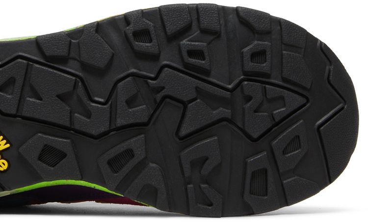 New Balance Mt580 Undefeated