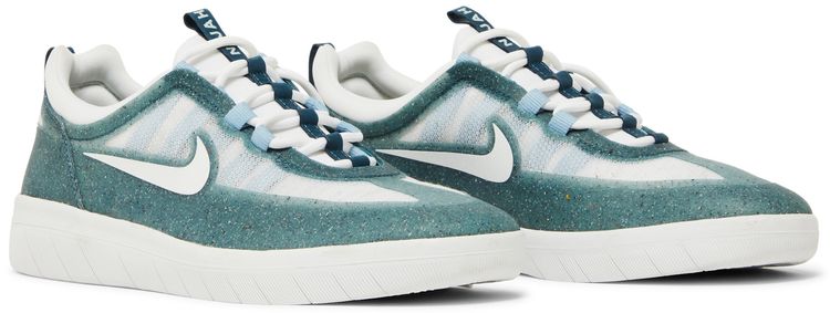 Nyjah Free 2 SB Ash Green