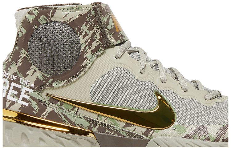 Nike Alpha Huarache Elite 3 Mid Armed Forces Day 2022