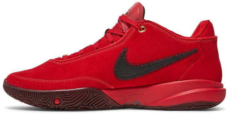 Liverpool FC x Nike LeBron 20 EP