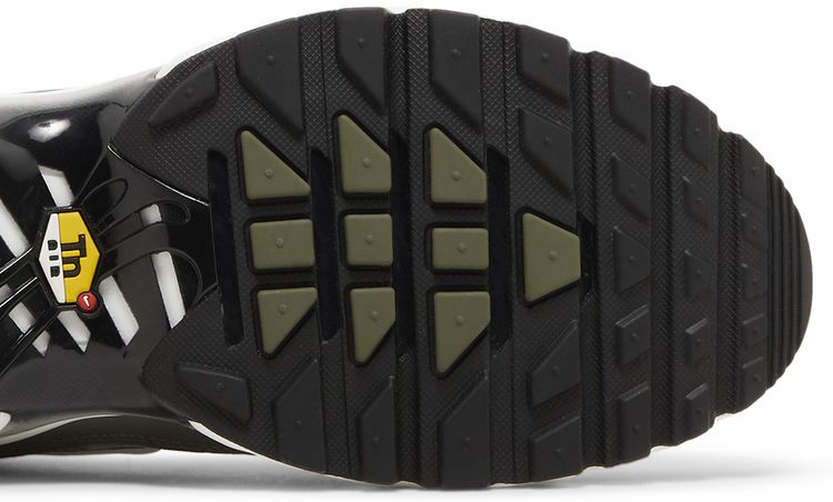 Nike Air Max Plus SE Flat Pewter