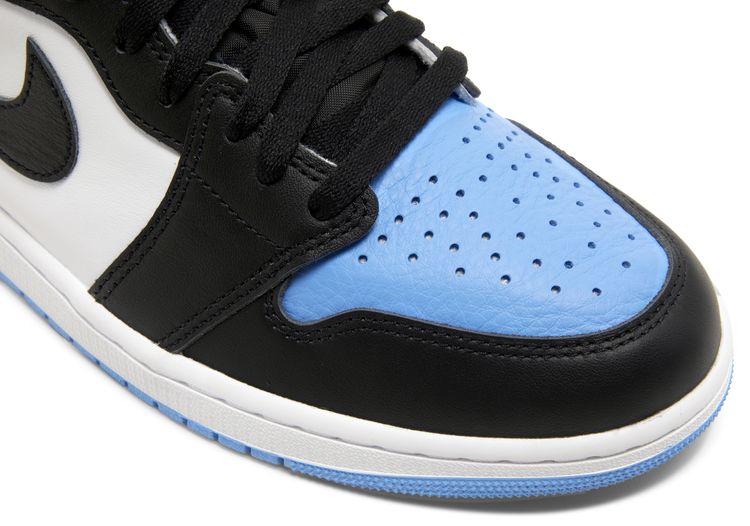 Air Jordan 1 Retro High OG UNC Toe