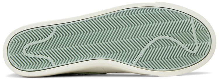 Nike Wmns Blazer Low SE Valentines Day