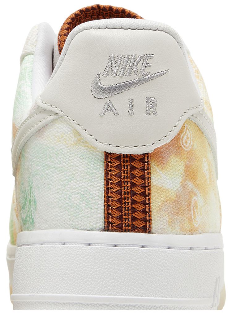 Wmns Air Force 1 07 LX Pastel Paisley