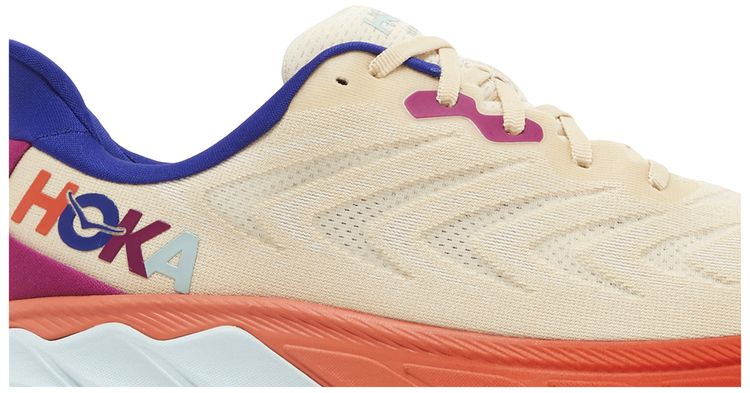 HOKA Arahi 6 Short Bread Fiesta
