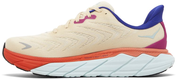 HOKA Arahi 6 Short Bread Fiesta