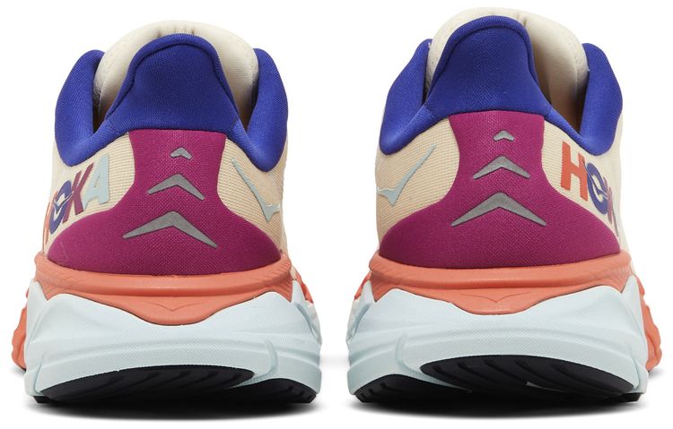 HOKA Arahi 6 Short Bread Fiesta