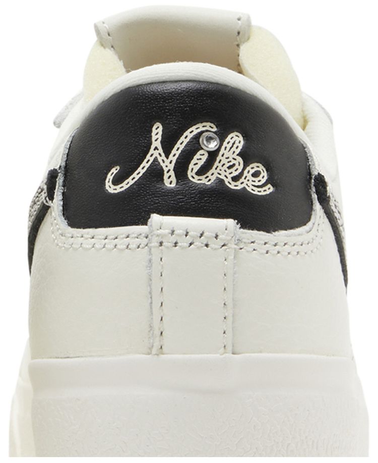 Nike Wmns Blazer Low Platform Needlework