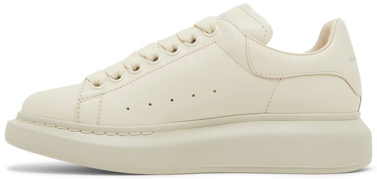 Alexander McQueen Wmns Oversized Sneaker Calico