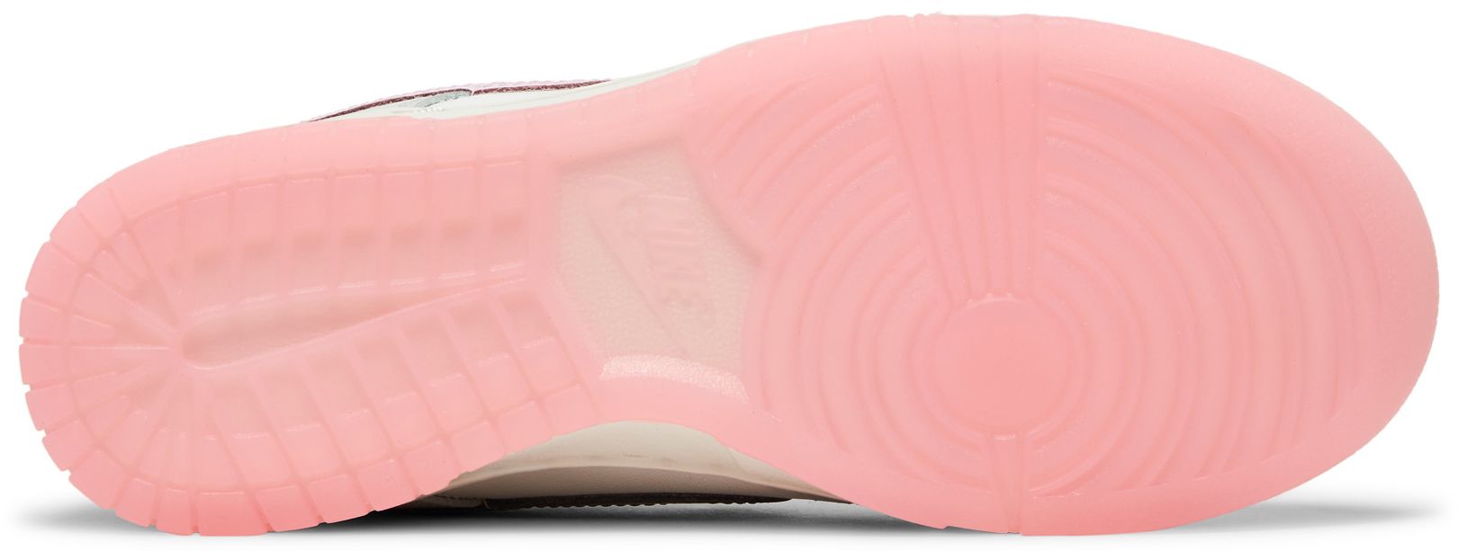 wmns dunk low pink