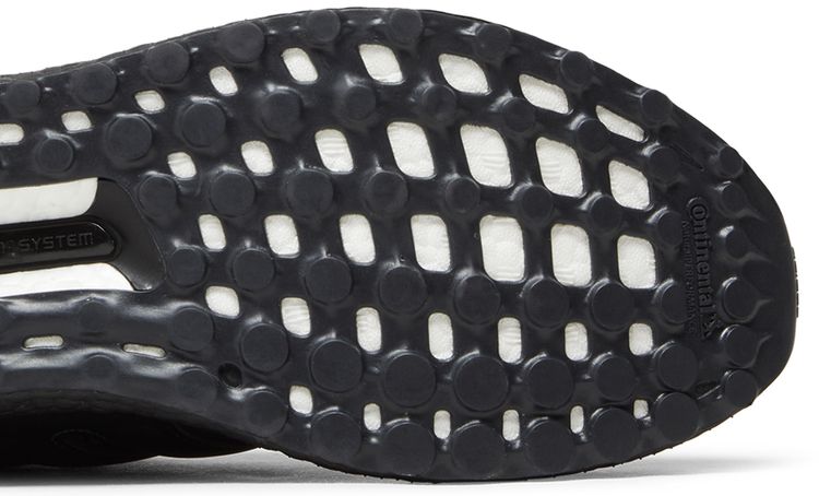 UltraBoost 10 DNA Carbon
