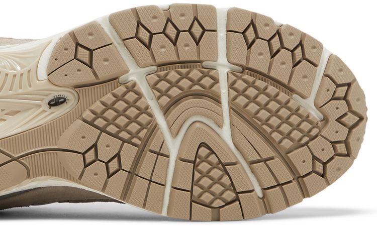 New Balance 2002R Driftwood