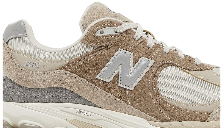 New Balance 2002R Driftwood