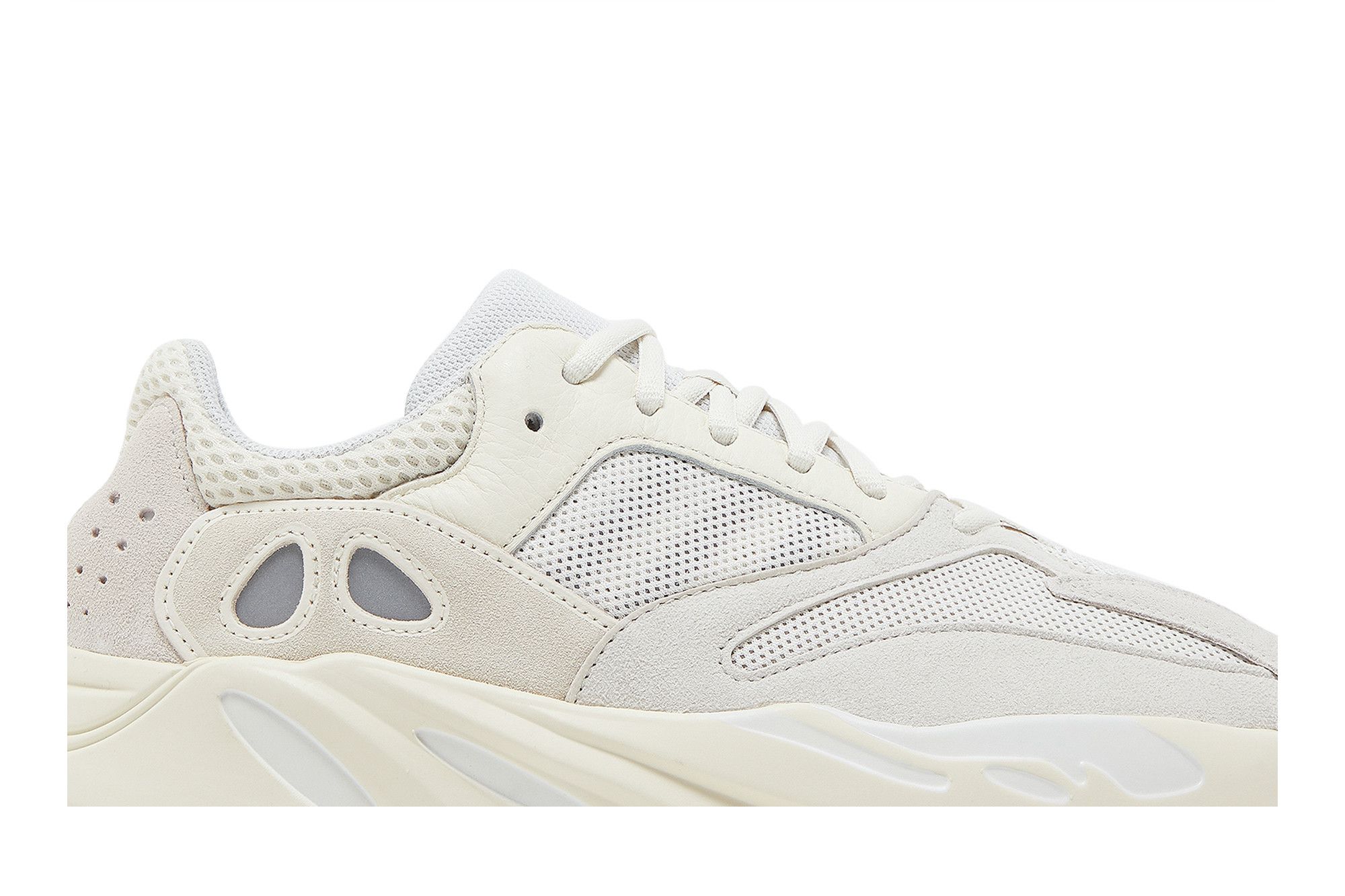 Yeezy Boost 700 Analog