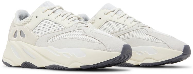 Yeezy Boost 700 Analog 2023