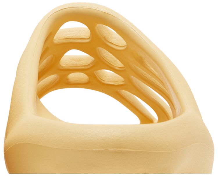 Yeezy 450 Slide Cream