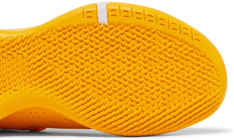 Kobe AD TB Amarillo