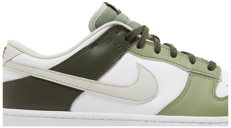 Dunk Low Oil Green