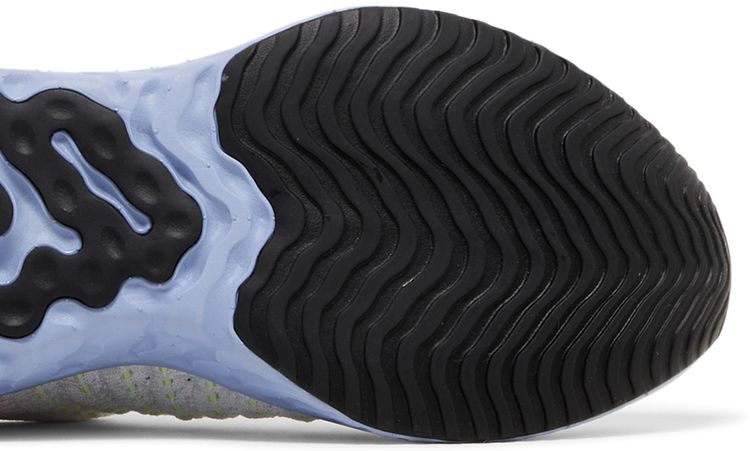 Nike Wmns React Phantom Run Flyknit 2 Confetti