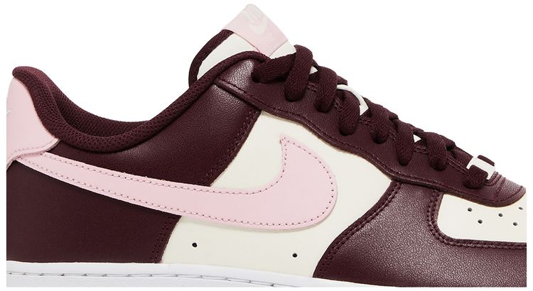 Nike Air Force 1 07 Valentines Day 2023