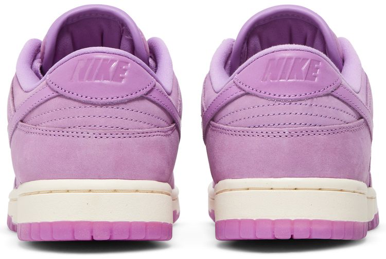 Nike Wmns Dunk Low Premium Rush Fuchsia
