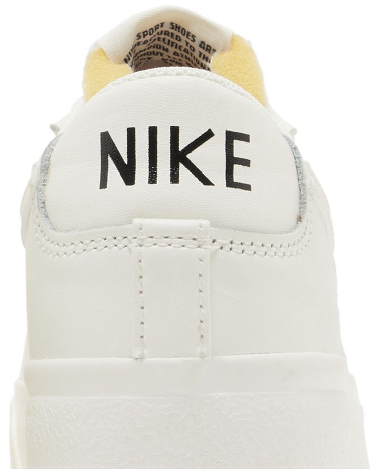 Nike Wmns Blazer Low Platform Triple Sail