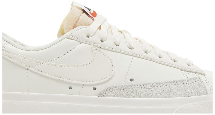 Nike Wmns Blazer Low Platform Triple Sail