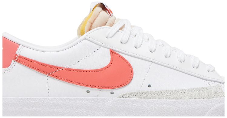 Nike Wmns Blazer Low 77 White Magic Ember