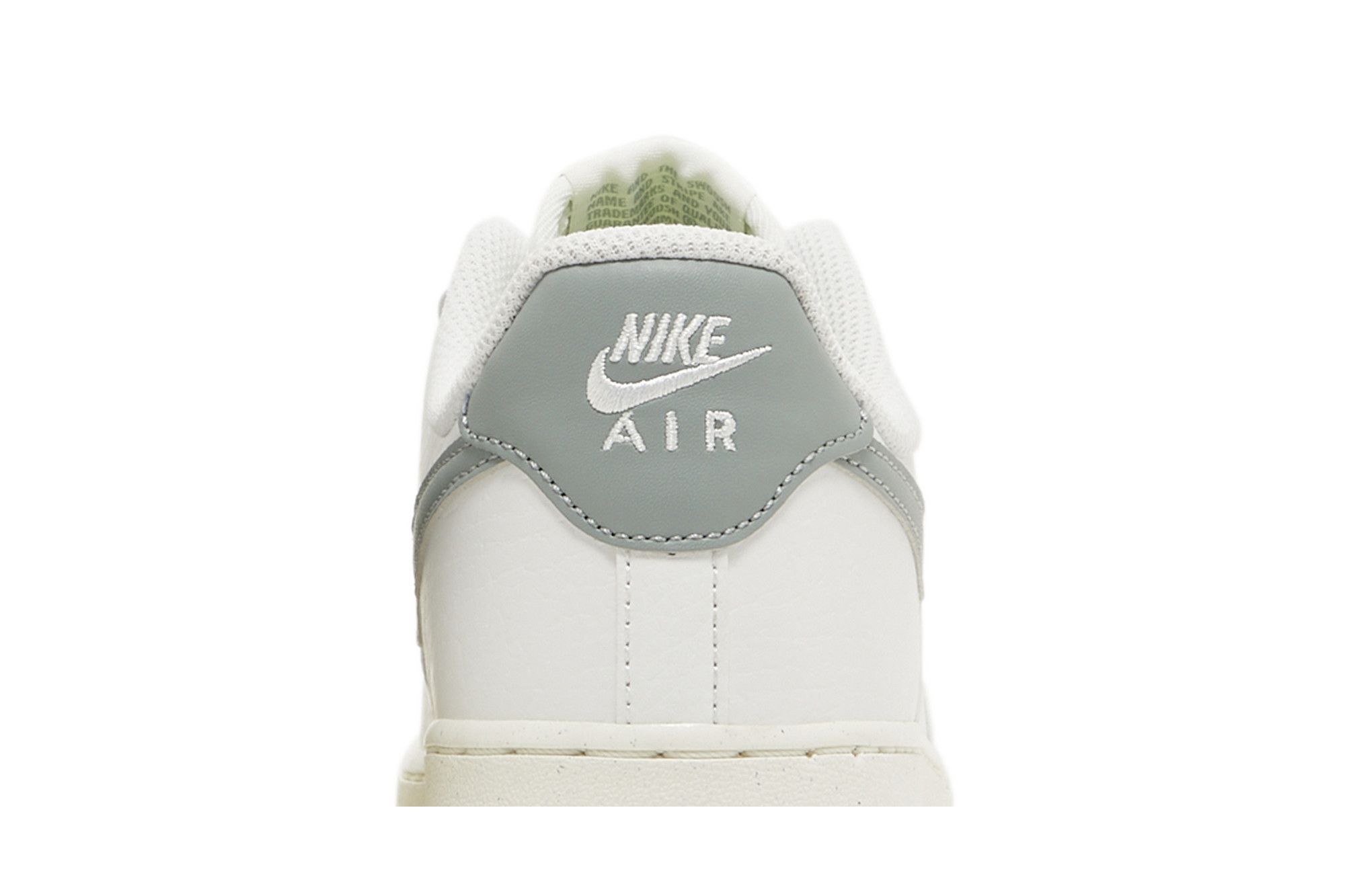 Achetez des Wmns Air Force 1 07 Next Nature Sail Mica Green DN1430 107 GOAT FR