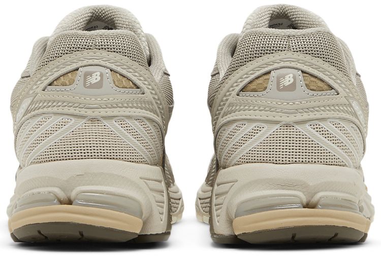 New Balance 860v2 Timberwolf Moonbeam