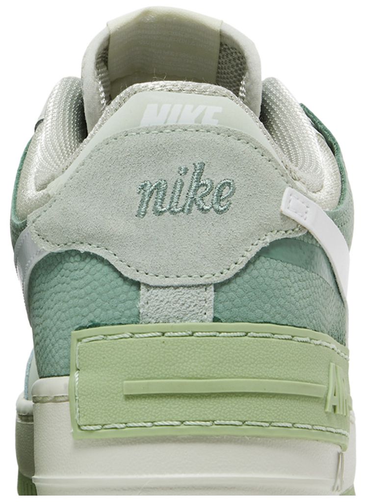 Nike Wmns Air Force 1 Shadow Pistachio Frost