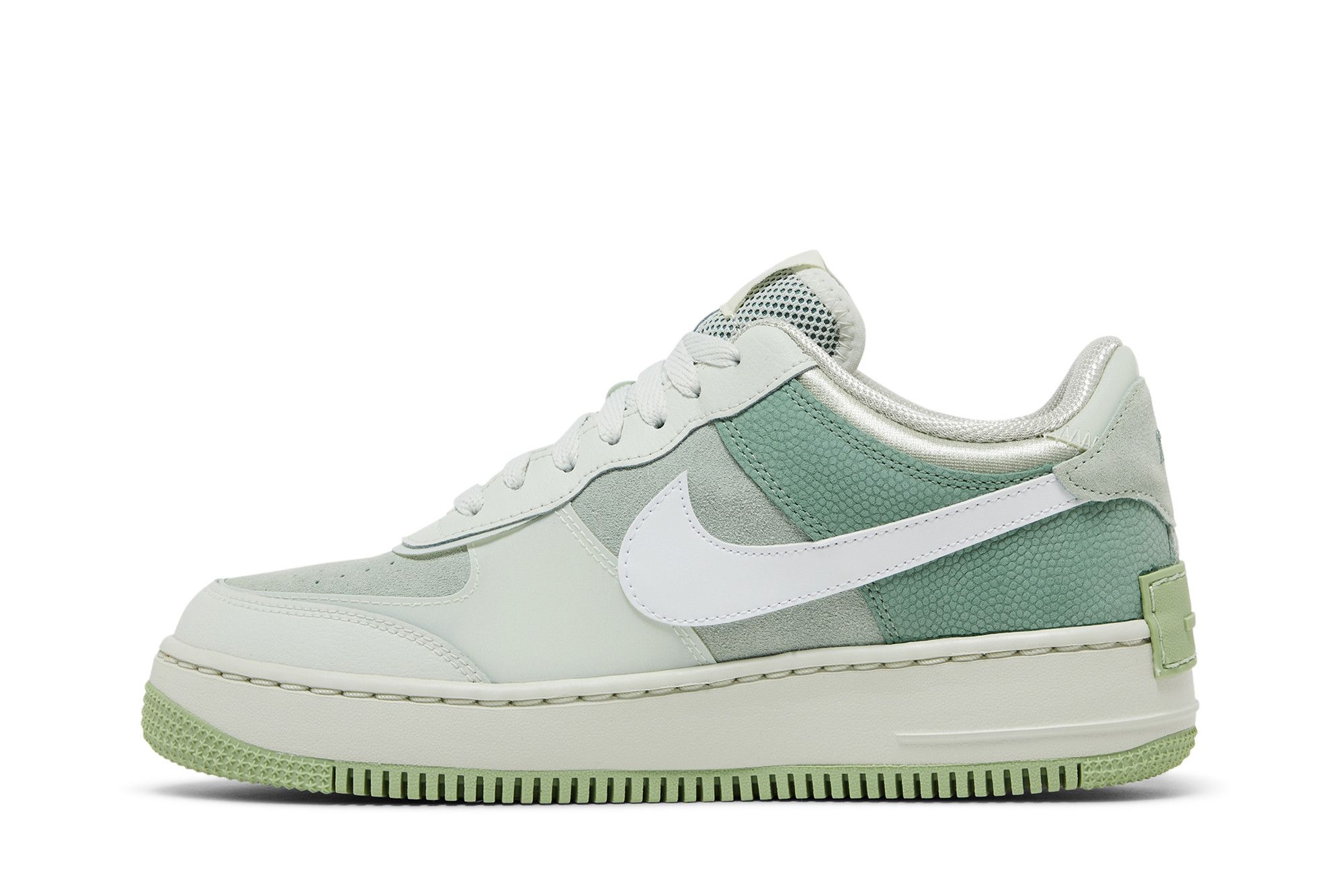 The 'air force 1 shadow sprouts in a spruce aura green hot sale