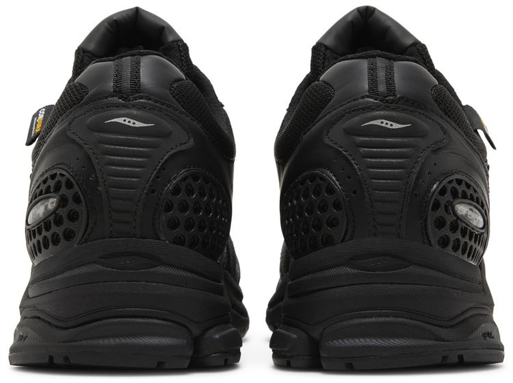 Saucony ProGrid Triumph 4 Gorpcore   Black