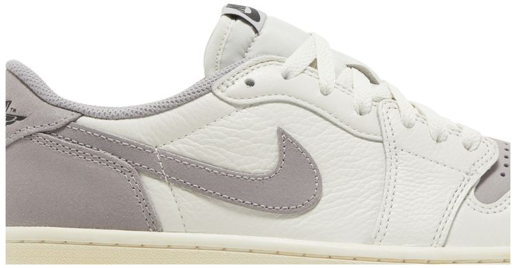 Air Jordan 1 Retro Low OG Atmosphere Grey