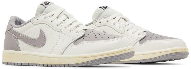 Air Jordan 1 Retro Low OG Atmosphere Grey
