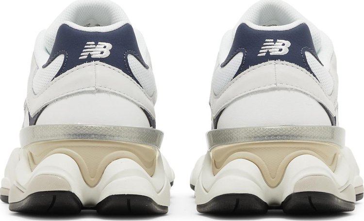 9060 White Navy