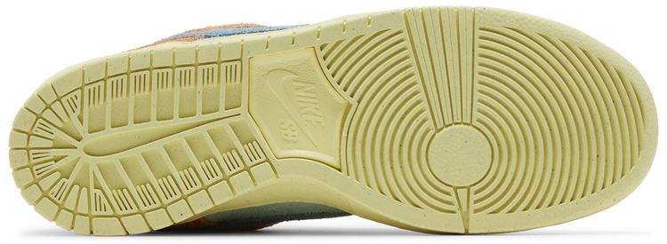 Dunk Low SB Orange Emerald Rise
